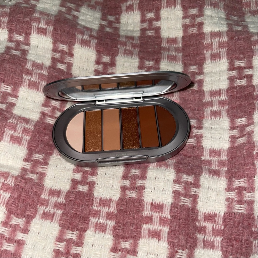 R.e.m. beauty Babydoll eyeshadow palette. Brand new in box